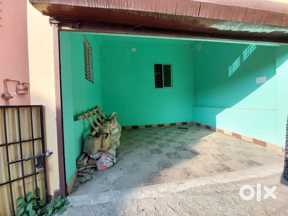 Garage Available for parking