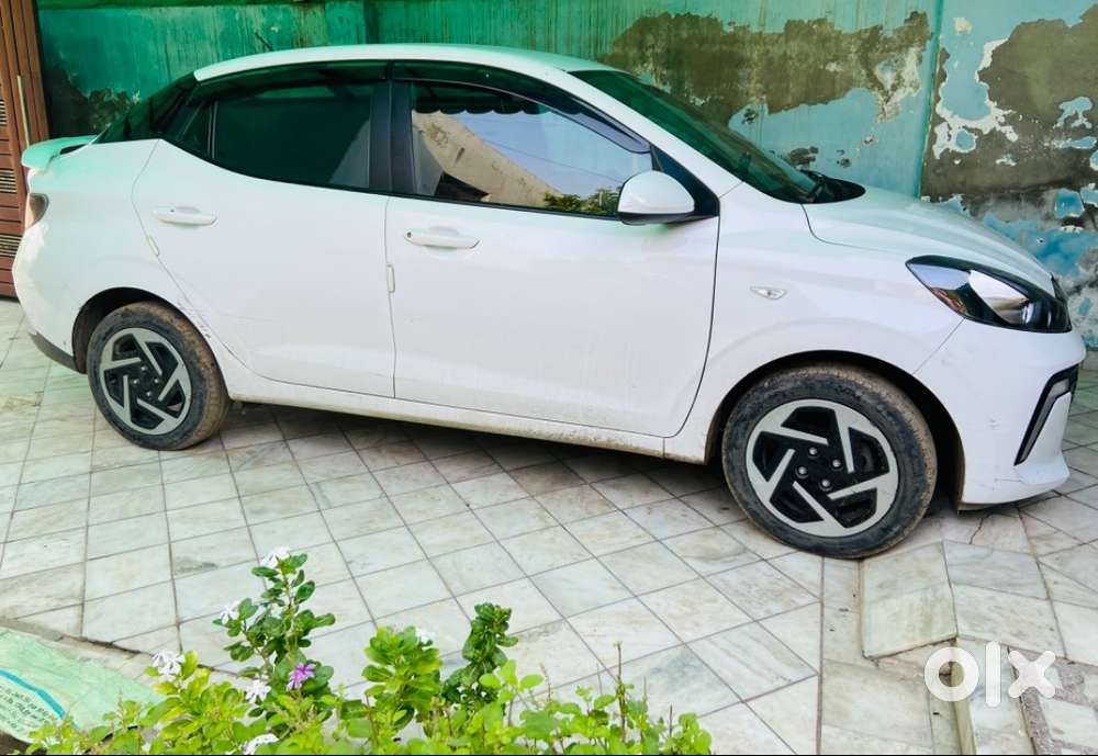 Hundai aura s  PATROL + CNG ….all original
