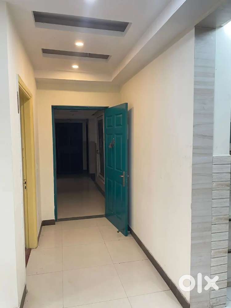 For Rent 2BHK SEMI FURNISHED READY TO MOVE NEAR AMMA HOSPITAL IN GATED