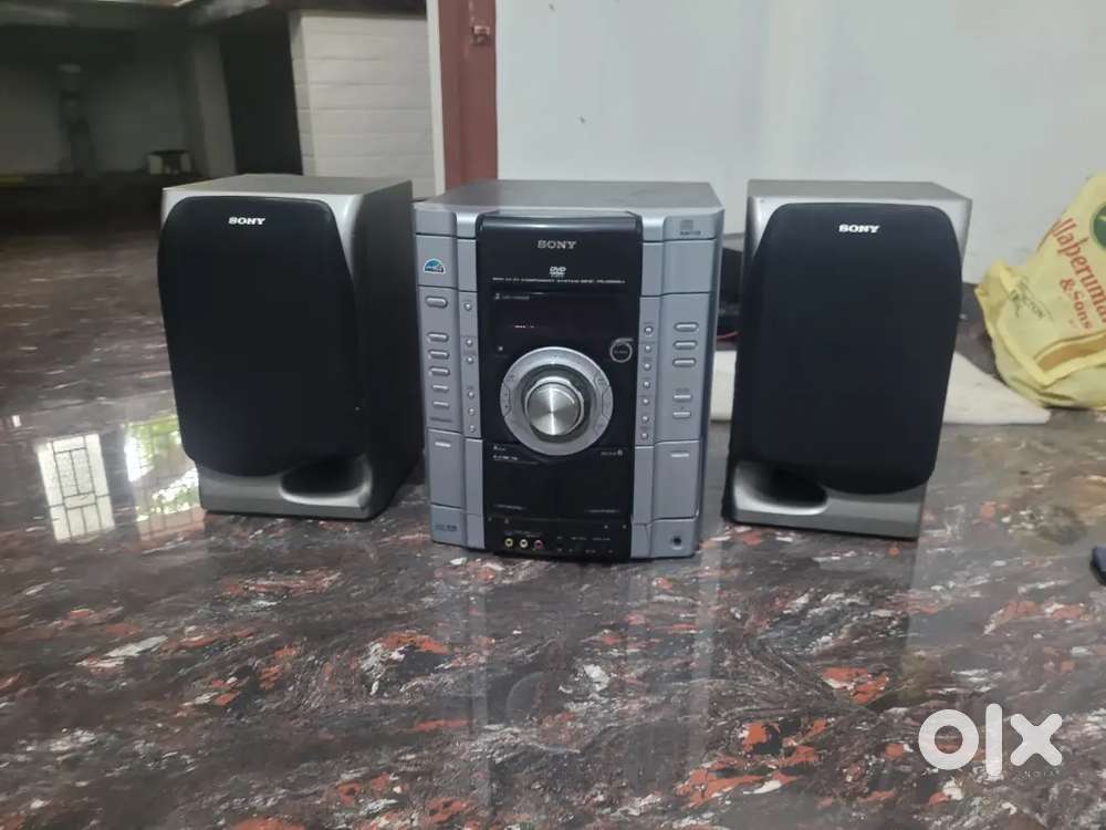 Sony hifi system amp speaker and remote good condition