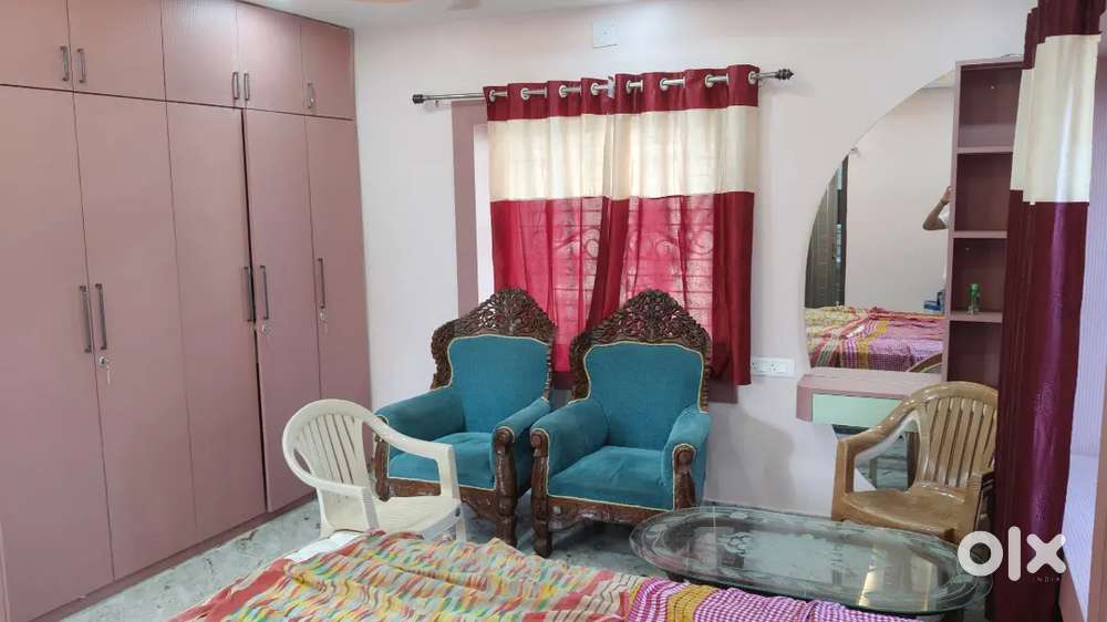 1rk house available at patia