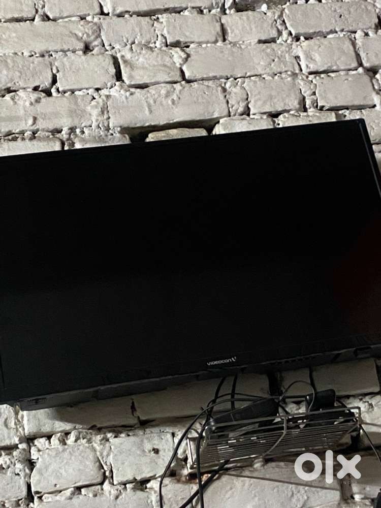 Android videocon tv good condition all okay koi problem mahi hain tv m