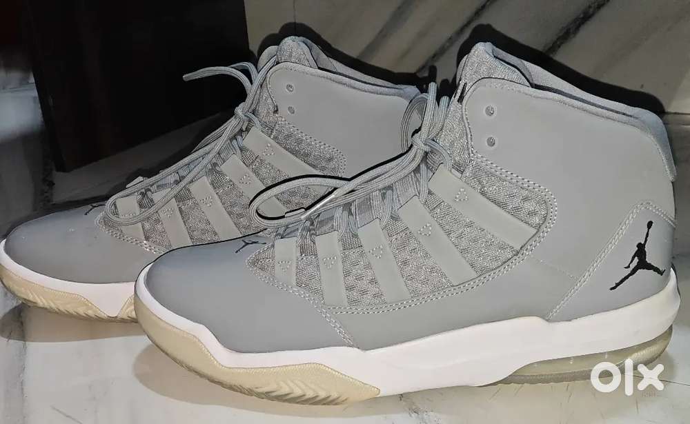 Jordan Max Aura