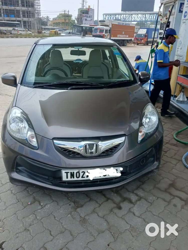 Honda Brio 2013 Petrol Well Maintained