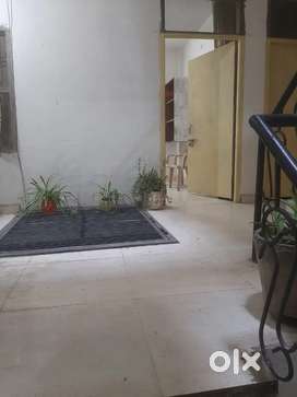 ROOM FOR RENT AND PG