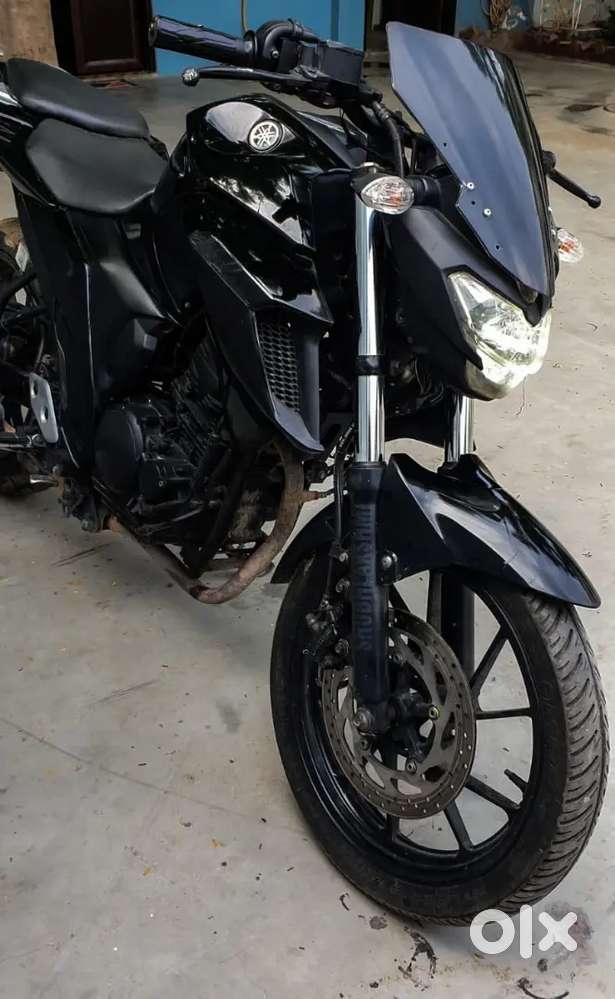 Yamaha FZ250