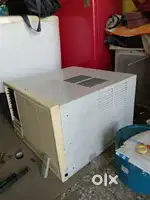 Hitachi 2 ron window ac