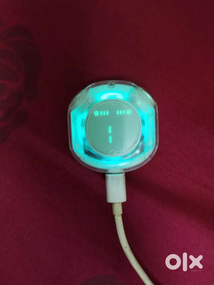 Smart watch and wireless headphone