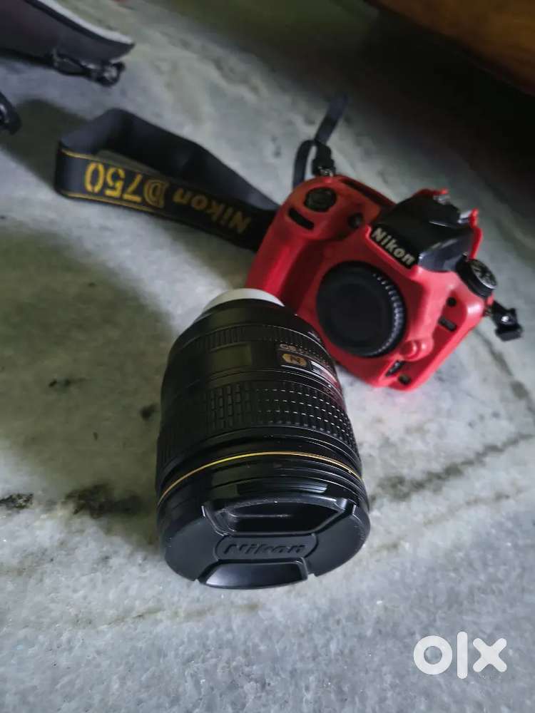 Nikon D750 Body or Body+ lens(24-120). Body+Lens( Price -70000)