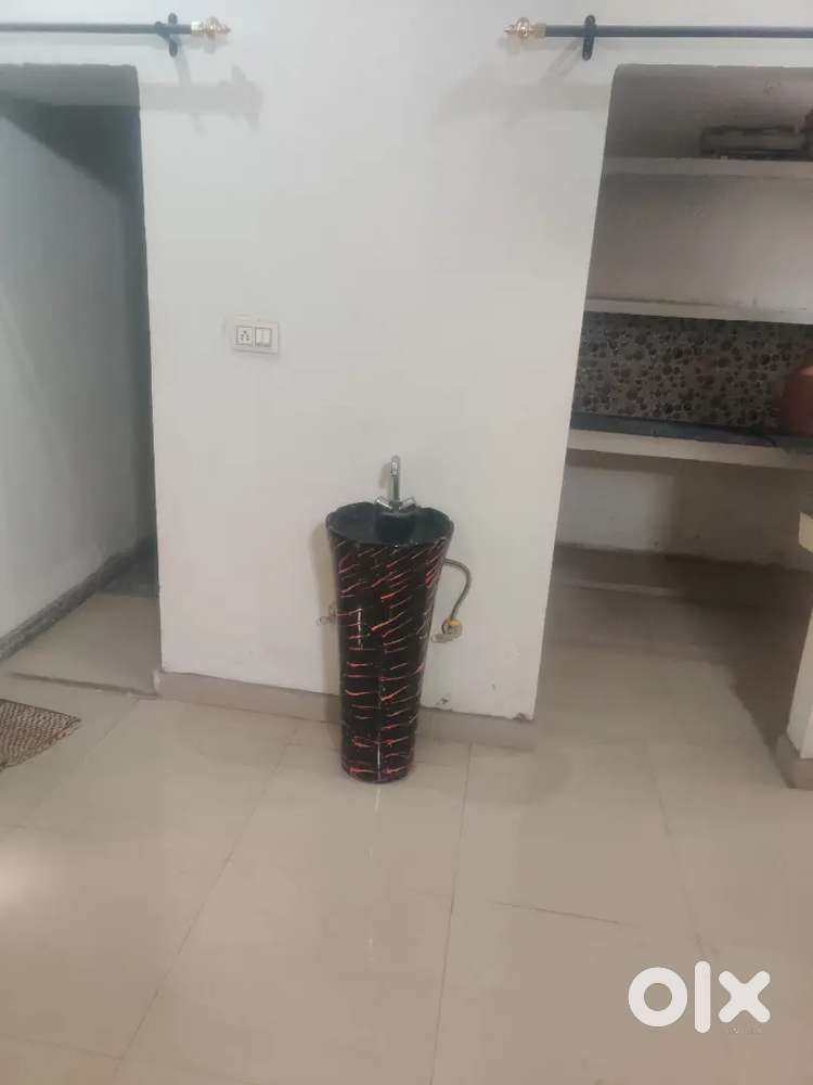 PG / Single room for bachelor boys