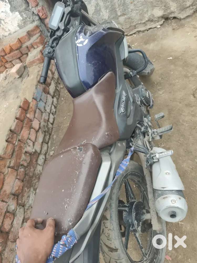 Okay condition badhiya first class