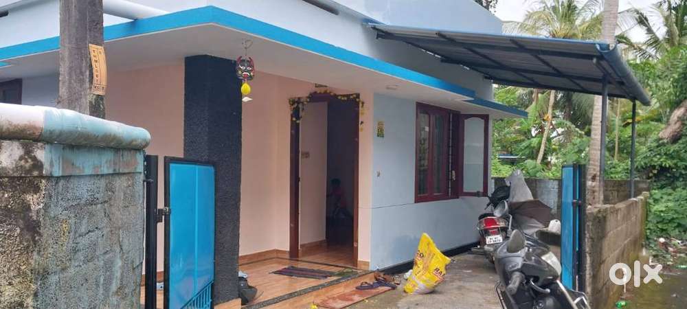 Single storied house