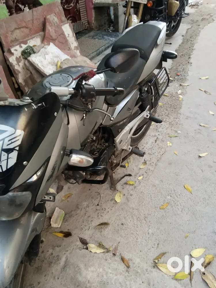Pulsar 180 cc