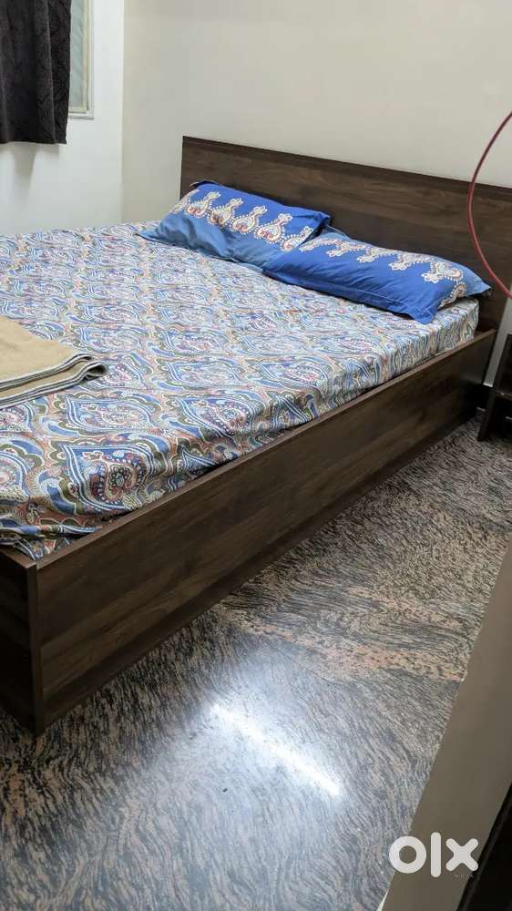 Wake fit tarus Queen size bed with storage