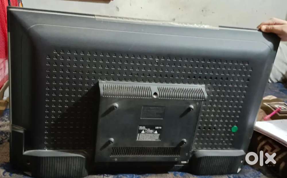 Ok tv hai check kar ke le jana 32 ka hai