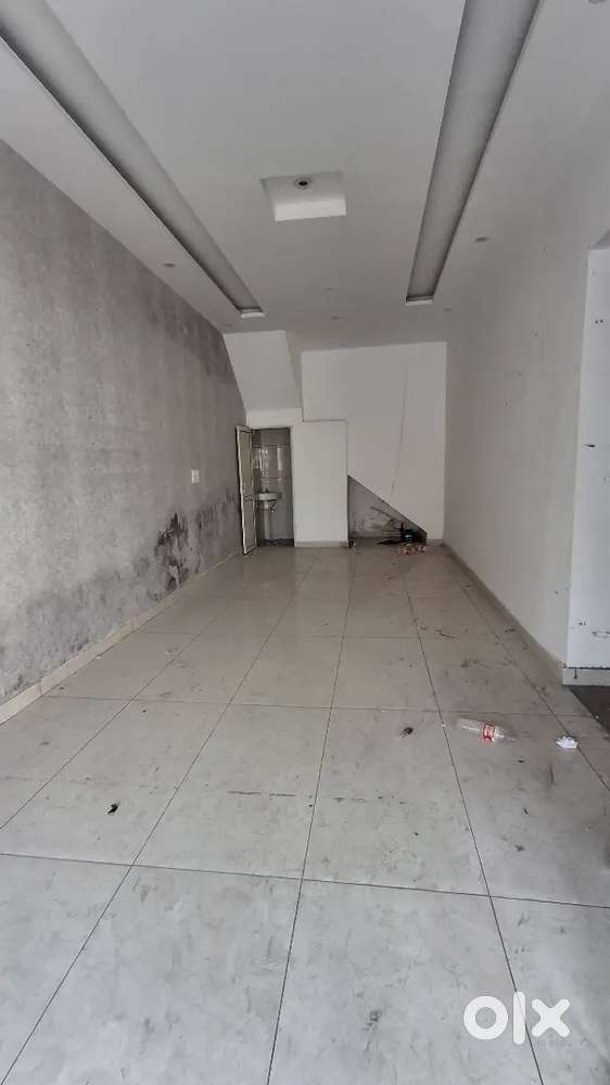 shop for rent wasrum attach mata gujri enclve near sunny enclave 125