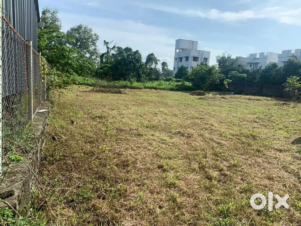PLOT FOR SALE PALARIVATTOM METRO STATION