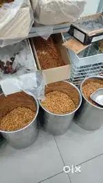 Dry Fruit Store Salesman Ki Jarurat Hai , No Holiday