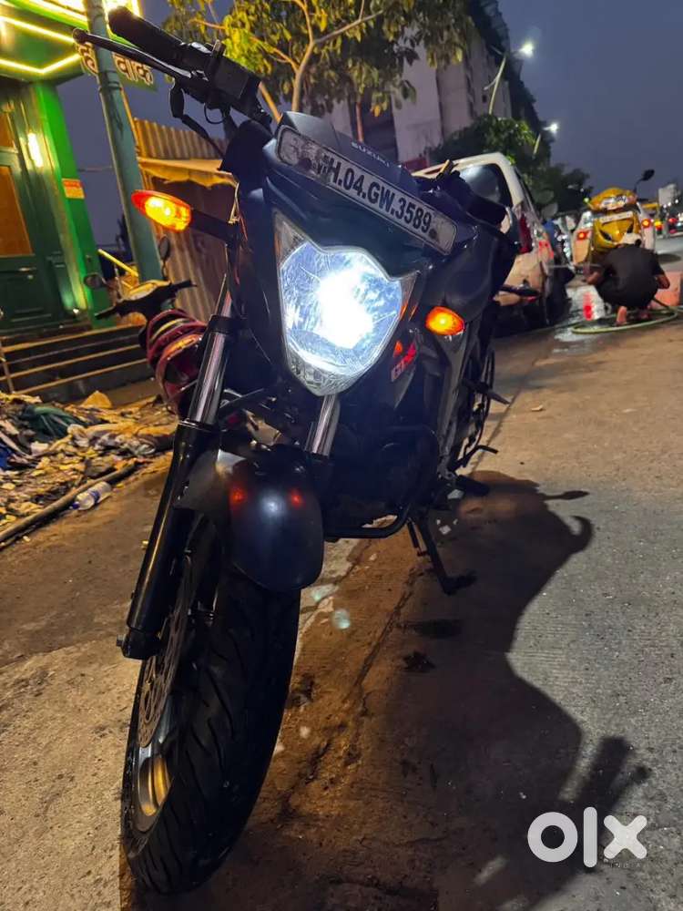 Suzuki Gixxer model 2015