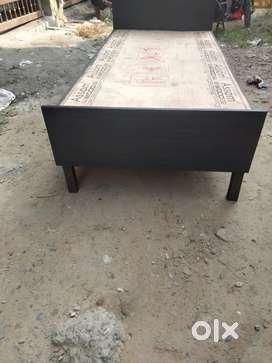 Single bed without storage saize 6*3