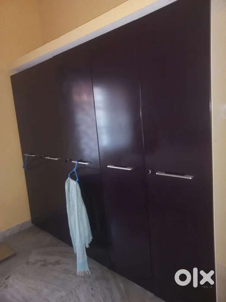 I AM BROKER)CALL DIRECTLY. 2BHK FLAT LIFT GENERATOR CAR PARK WARDROBE