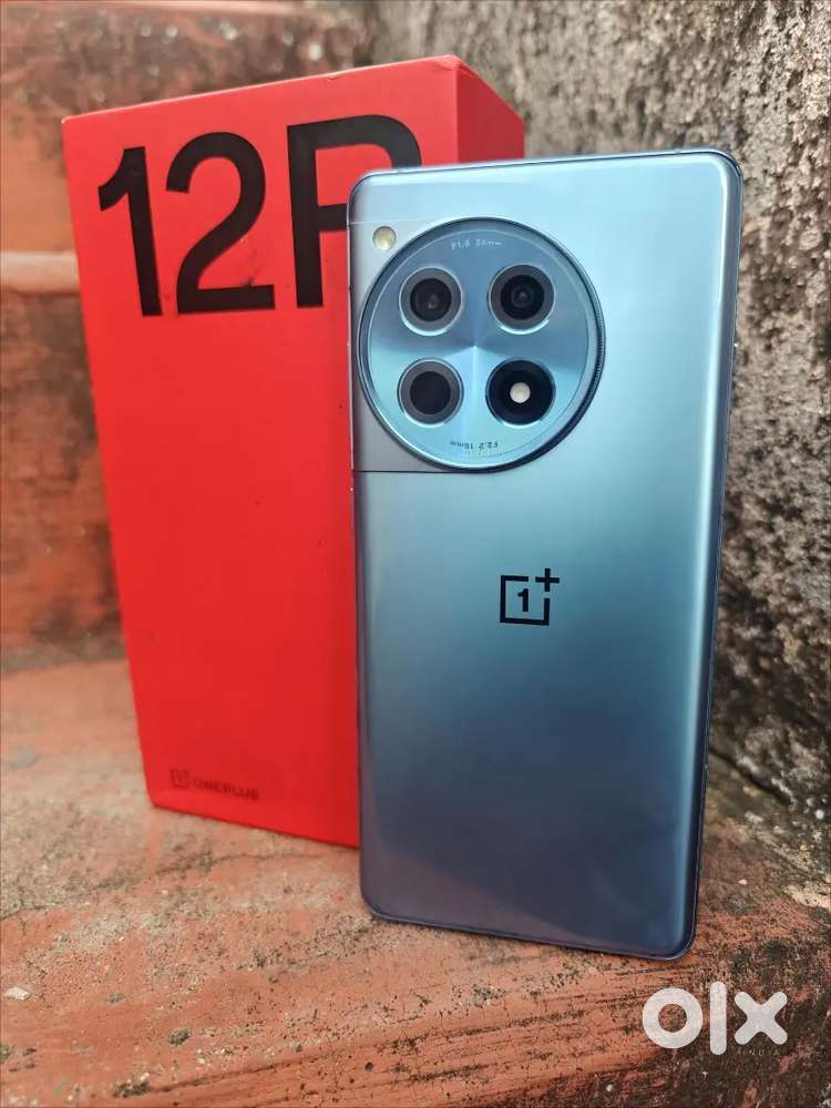 OnePlus 12R 256GB 8GB 1 Year Old Full Kit But Small Black Dot on Displ