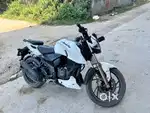 TVS APACHE 200 4v 2017 model