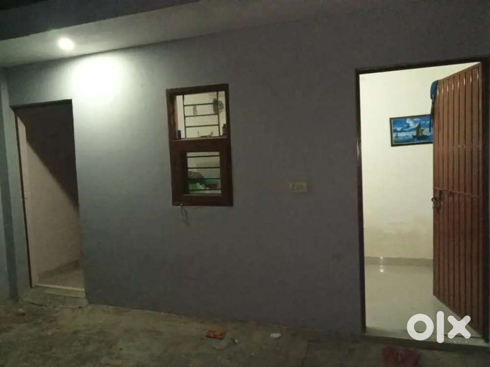 Menu roommate chaiye rent 2000 aye ga total rent 4000 hai