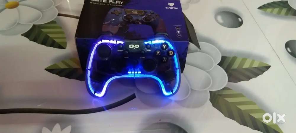 Op gamepad in new condition without dongle