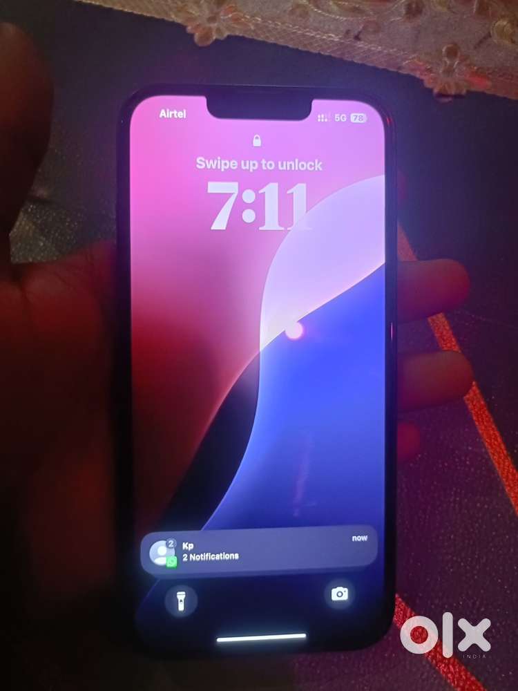 My iphone 13 is single handed and there is no issue in it ..