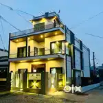 First floor of park facing 10 marla house for rent