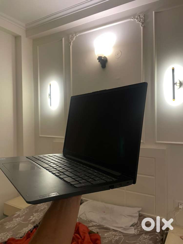 Powerful Lenovo laptop v15 i5 processor 11th gen with 16 gb ddr5 ram