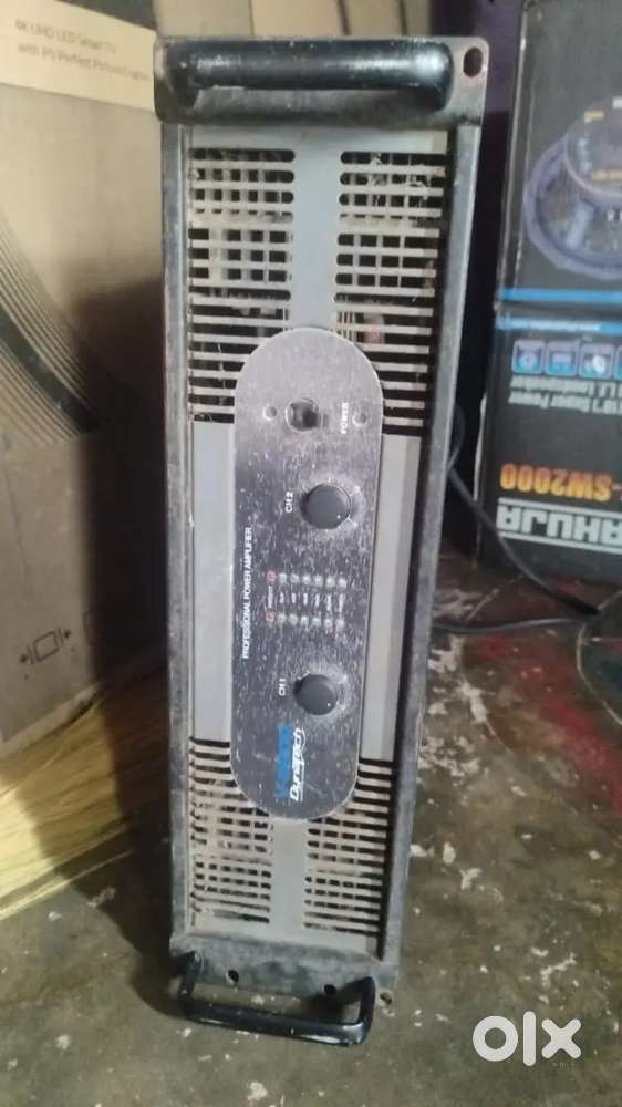 Bass amplifier v9000