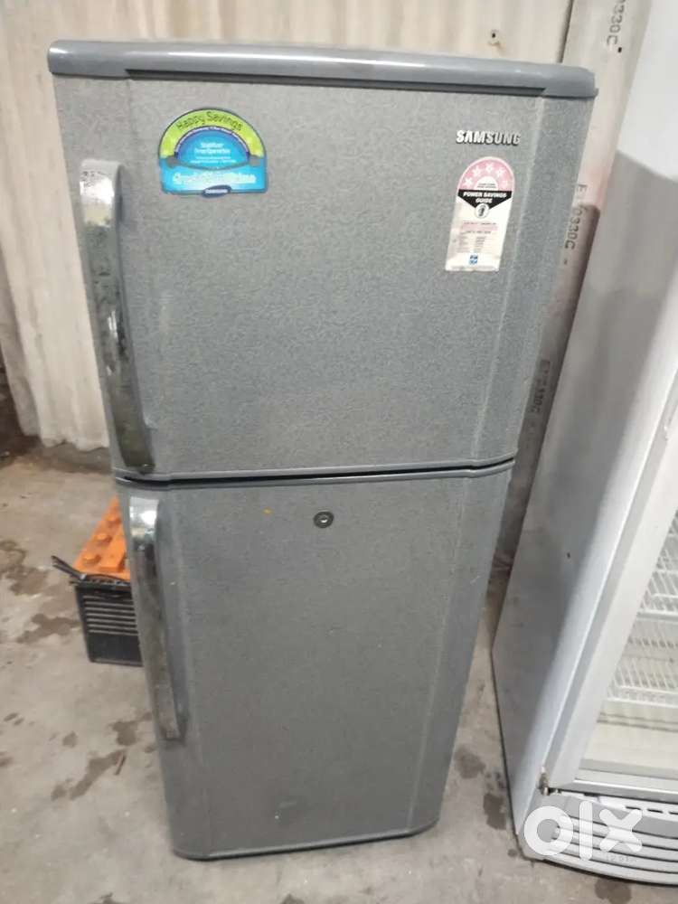Good working condition fridge, washing machine, dishwasher
