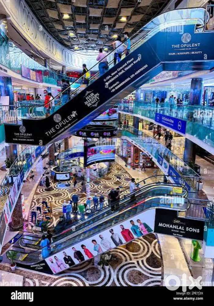 Showroom and warehous Mall boy's