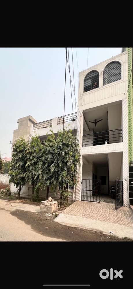 Ground floor(220 gaz) for rent in premiem location in only 20000