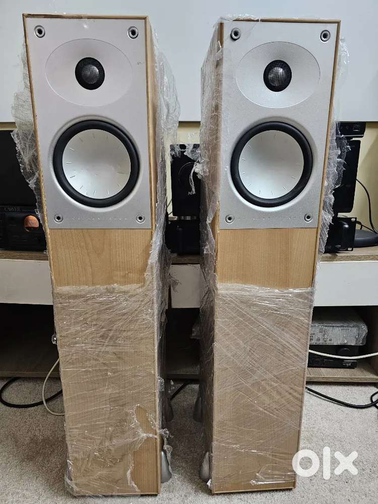 Modernshort MSavant 90 tower speaker
