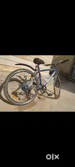 Hero hybrid traveller series blue colour