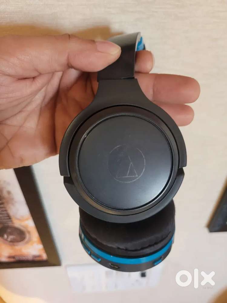Audio Technica ATH-S200BT Bluetooth headphones in good condition
