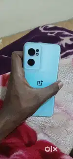 Mobile repair nhi huaa hai mobile condision me hai