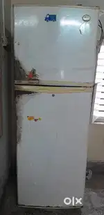 Refrigerator and fridge