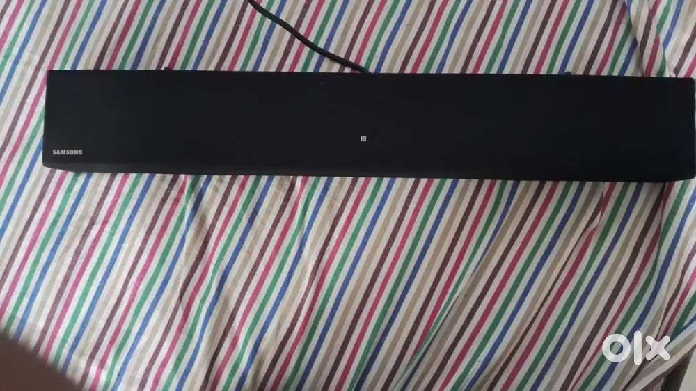 Samsung 150W T400 Soundbar with remote