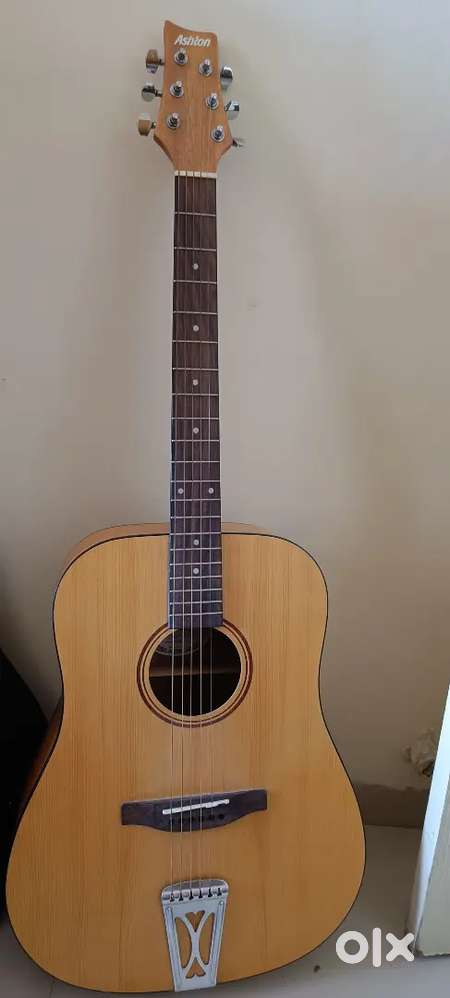 Guitar - 15 days used