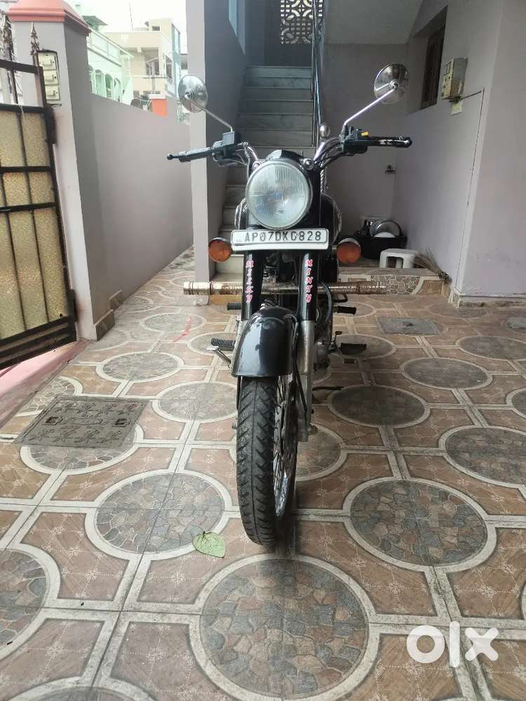 Royal Enfield bullet 500cc urgent sale all documents available