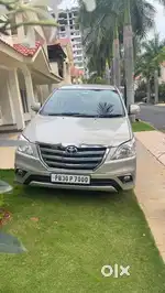 INNOVA 2.5 VX (E4) 7S 2015 Premium Condition