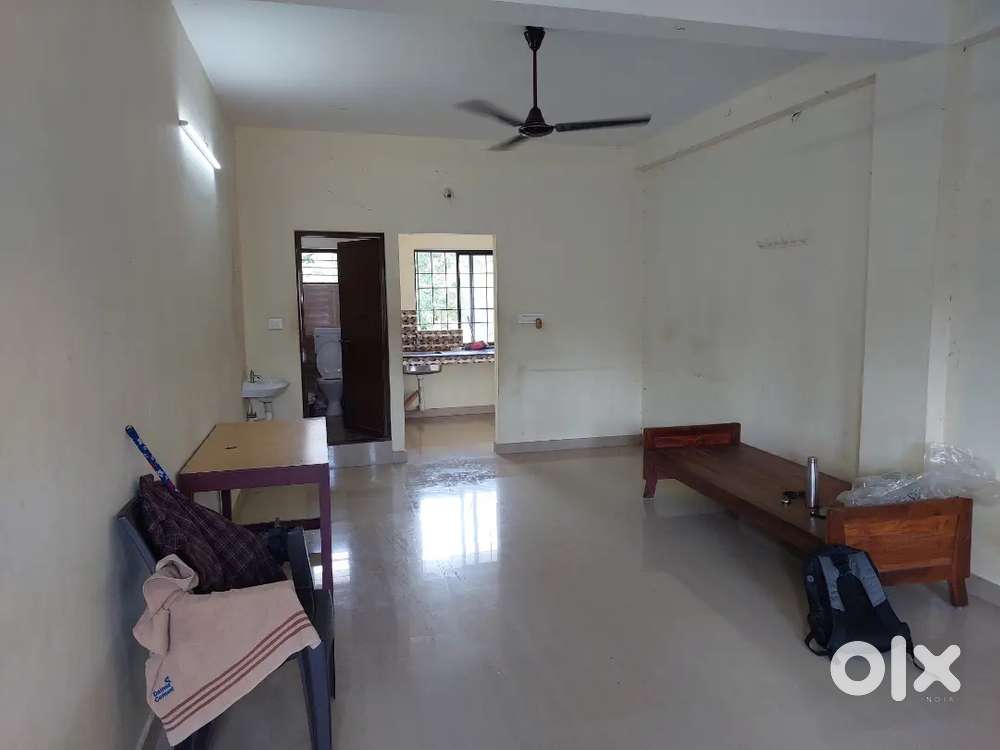 1bhk bachelor house kalamassery500mtr edapally6klm kakkanad6klm