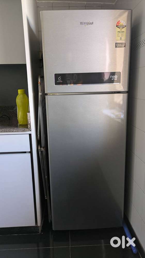 Whirlpool refrigerator/ fridge 265 litres 3 years old