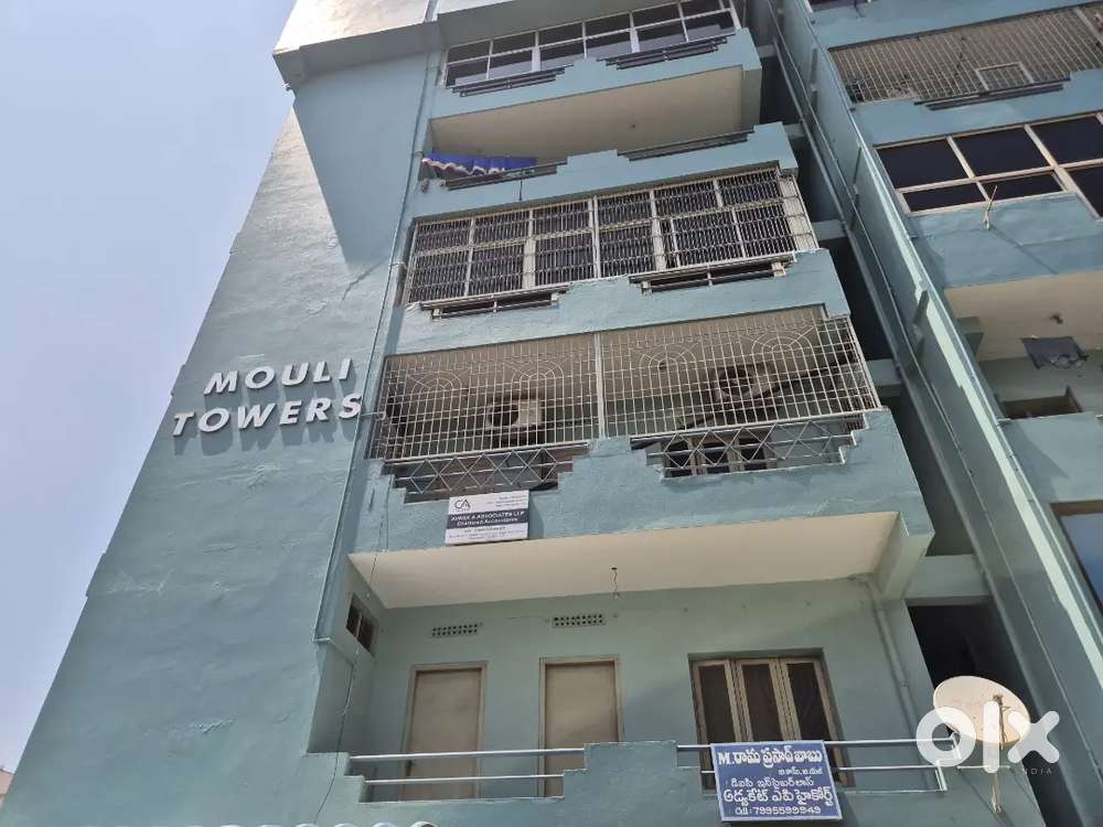 3 BHK FLAT FOR SALE IN BENZCIRCLE VIJAYAWADA