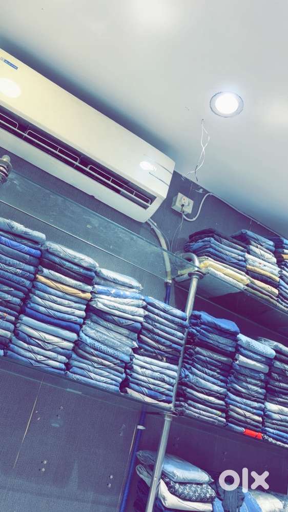 27000/- only 2 Ton Ac Blue star