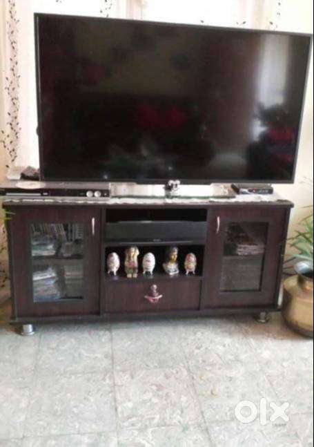 Sleek n Slender 42 FHD Samsung LED TV with USB n Dual HDMI 1080pixels